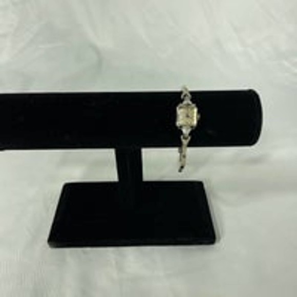 VTG woman’s Bulova 10k rolled gold  filled watch main image 10